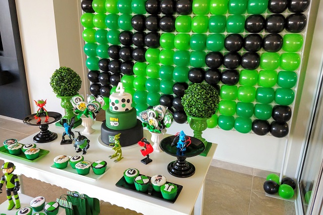 Decoração de Festa Ben 10 com Tela de Balões