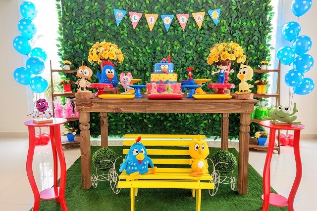 Decoração de Festa Galinha Pintadinha Rústica