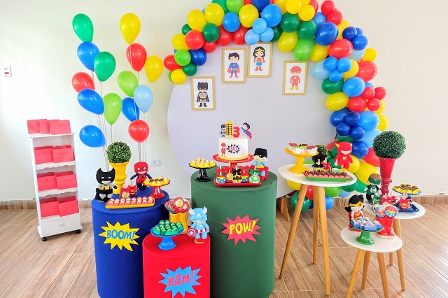 Decoração de Festa de Aniversário Infantil Avengers Baby