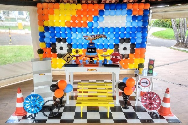 Decoração de Festa de Aniversário Infantil Hot Wheels