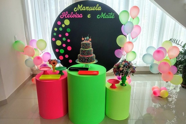 Decoração de Festa de Aniversário Infantil Neon